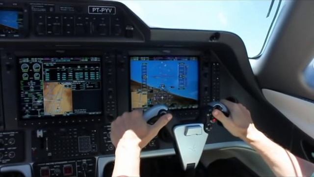 Embraer Phenom 300 Demo Flight in Cali, Colombia смотреть онлайн