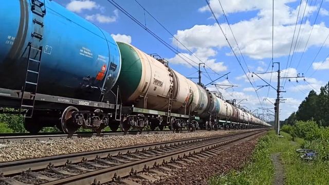 2ЭС10-003 Следует по перегону: Перегон-Решёты, Свердловская область. смотреть онлайн