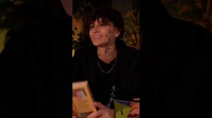 "24 ЧАСА В НАРУЧНИКАХ"                      АВТОРЫ: АЛЛЕН ДУЭЛЬ, ЛИЯ СТЕФФИ.