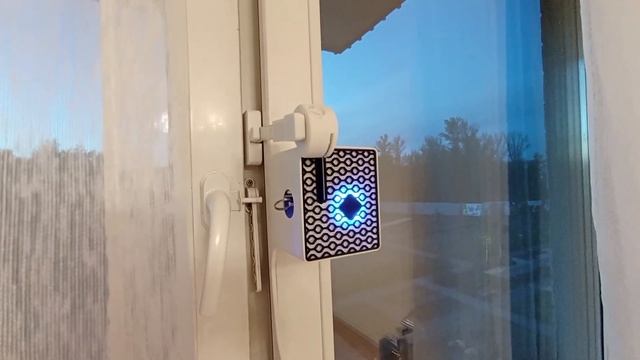 Автоматический привод окна для проветривания на Arduino / Arduino based window opener смотреть онлайн