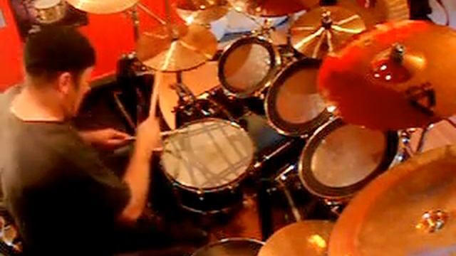 Yngwie Malmsteen- Vengeance ( drum cover by siggi grütz ) смотреть онлайн