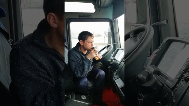 По дороге в Новороссийск смотреть онлайн