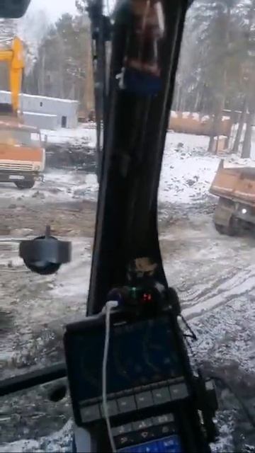 работа экскаваторов смотреть онлайн