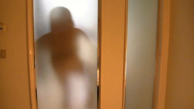 I Like To Move It (meeting with aliens) смотреть онлайн