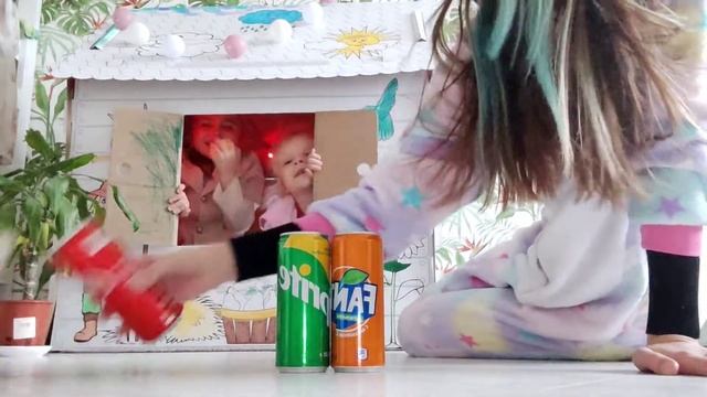 24 часа в картонном домике *к нам пришел единорог* смотреть онлайн