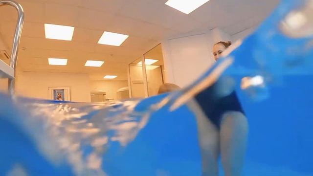 Грудничковое плавание в Геленджике | Big Wave (июнь 2022) #05 смотреть онлайн