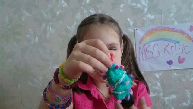 новогодняя коллекция из резинок Rainbow Loom часть 1 смотреть онлайн