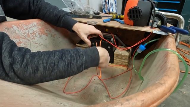 The Ultimate Heating Solution ! - Diesel Heated Wheelbarrow. смотреть онлайн