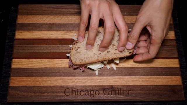 GRILLED ROAST BEEF PANINI with SWISS RACLETTE Cheese | Weber Q смотреть онлайн