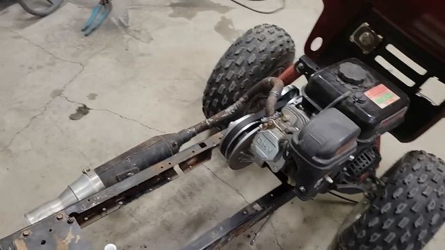 My PREDATOR 212 Swapped, FULL SUSPENSION Lawn Mower! смотреть онлайн