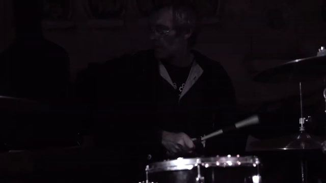 First Night back 2021.Papa Grande playing live in Kenny's of Lahinch in Ireland. смотреть онлайн
