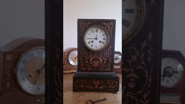 c1850 Leroy A Paris Marquetry Mantle Clock смотреть онлайн