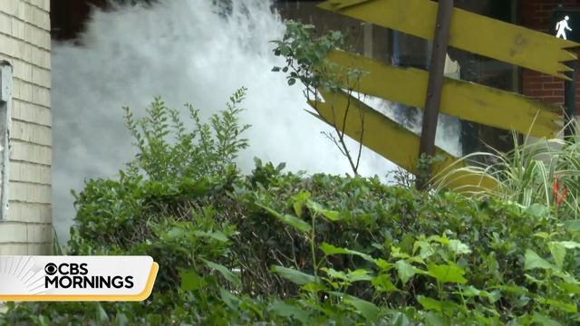 Massive water main break in Atlanta leads to 2-day water outage, city leaders criticized смотреть онлайн