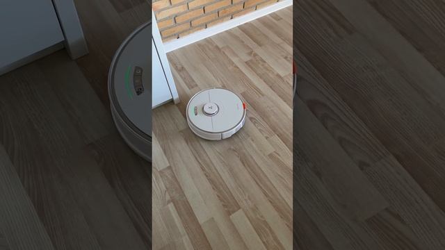 Roborock S7 Bumper Stuck all the time смотреть онлайн