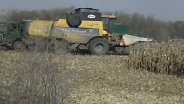 New Holland CSX 7080 смотреть онлайн