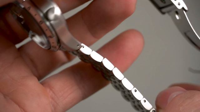 Seiko's Best Selling Watch In 2024? Seiko Sports 5 Field GMT SSK023K1