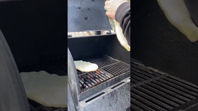 Grilled Sourdough “Naan” Bread смотреть онлайн