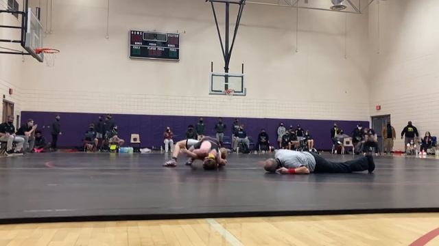 Bradley(black singlet)Vs. Hamilton(grey singlet) смотреть онлайн