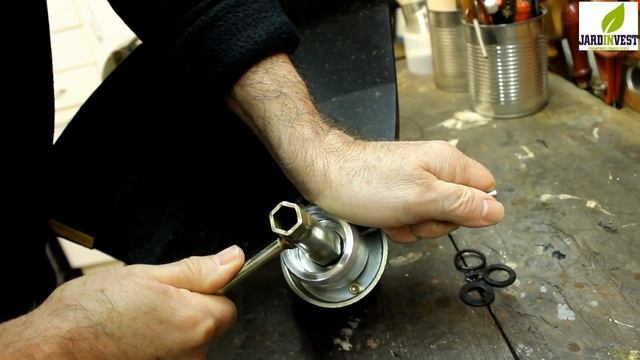 [Tutoriel Débroussailleuse n°5] : Comment installer les brins de fil nylon sur une tête alu "Prince смотреть онлайн