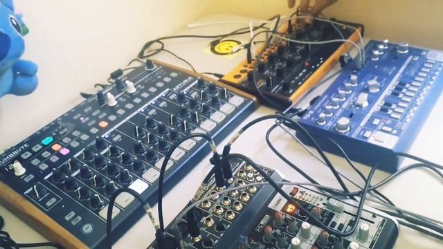 Dawless Acid Jam - Behringer Crave / Behringer TD-3 / Arturia Drumbute +XenyxQX1202 w/FX - смотреть онлайн