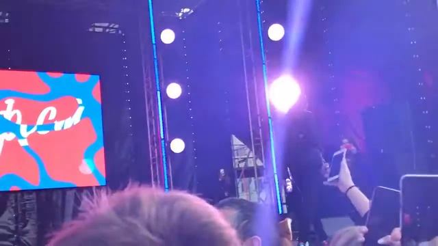 Face Бургер Я роняю запад Видфест 2017 смотреть онлайн
