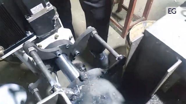 Расточно-наплавочный станок XDT-50 смотреть онлайн