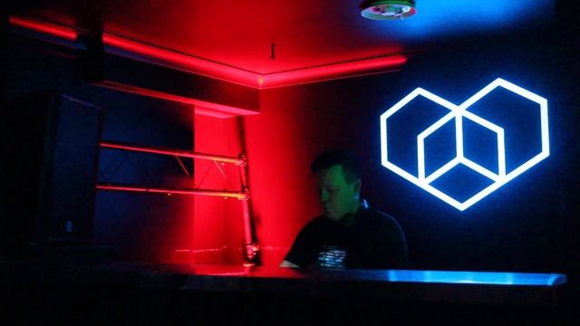 KPB101 A3 Documentary "The Unseen Nightlife" смотреть онлайн