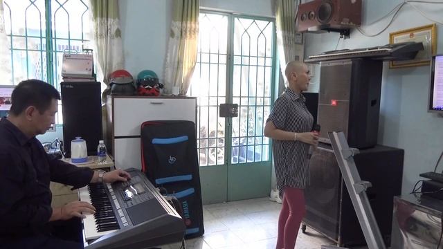 Đan Áo Mùa Xuân - Test Reverb - Behringer Xenyx 2222FX смотреть онлайн