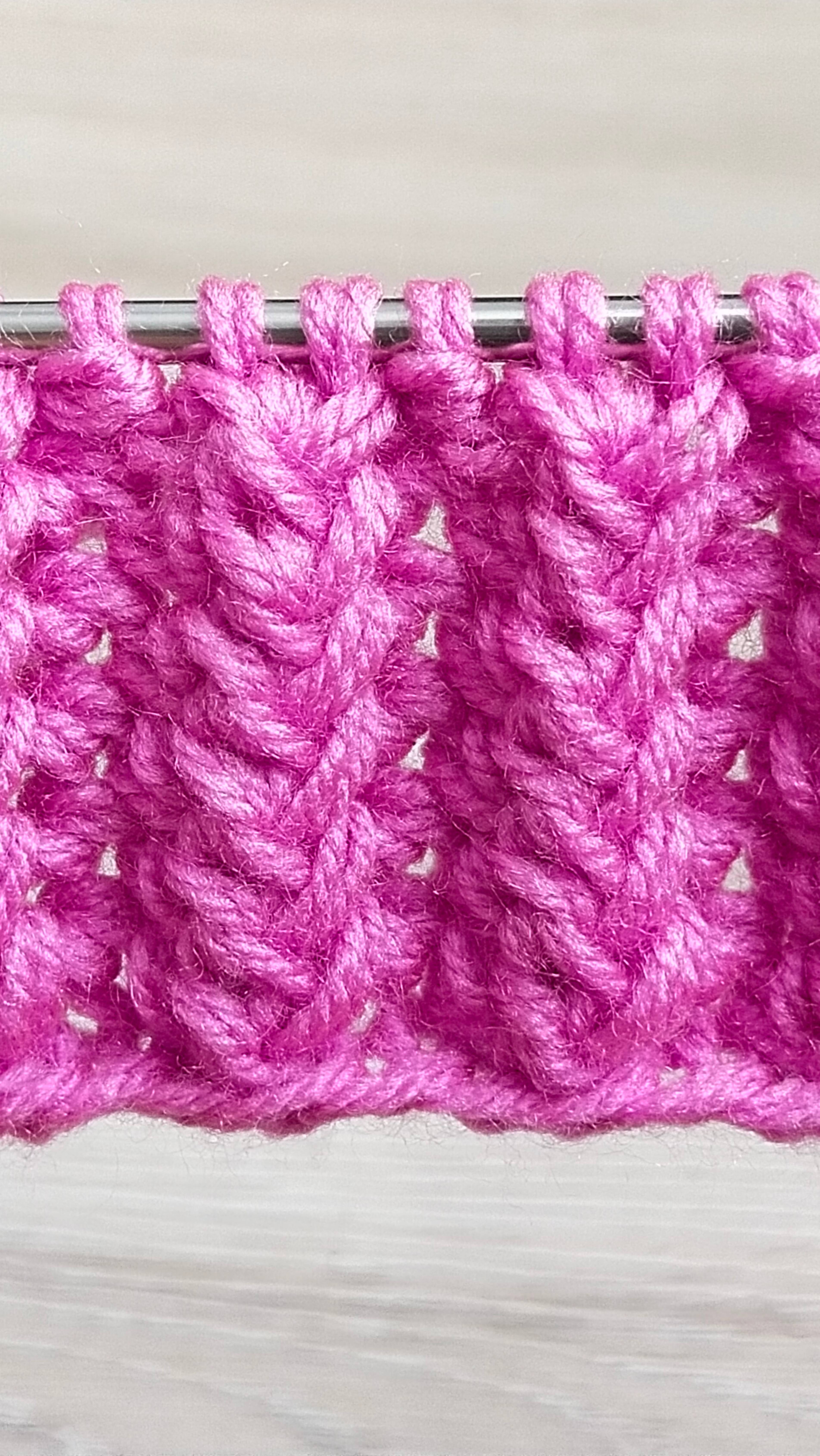 Самая пышная резинка спицами ☝️всего 2 ряда смотреть онлайн