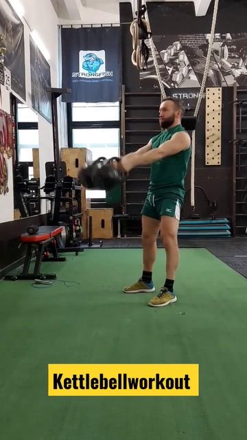 Упражнения с гирями #kettlebell #kettlebellworkout смотреть онлайн