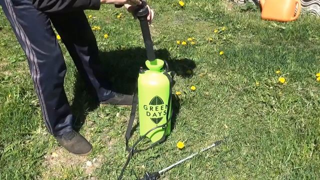 Ручной помповый садовый опрыскиватель (для сада и огорода): показываю устройство.