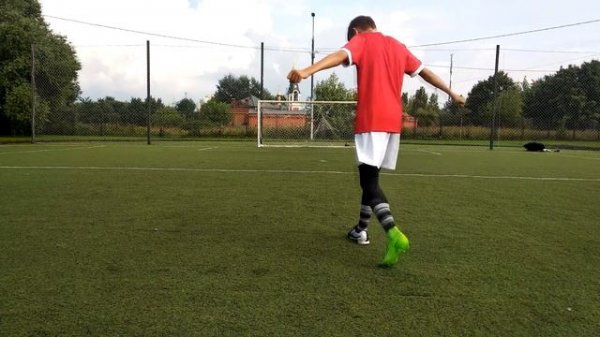 ЛОНГШОТЫ С 50 МЕТРОВ | FOOTBALL CHALANGE WITH ОЛЕГ