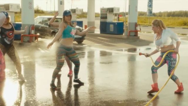 Самый лучший день смотреть онлайн