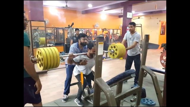 Deepak Superb squats смотреть онлайн
