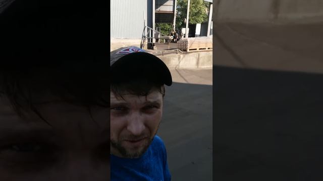 Лари в угаре смотреть онлайн