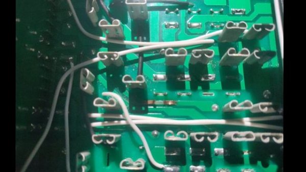 ВАЗ 2107 РЕМОНТ ПРИКУРИВАТЕЛЯ, ЧАСОВ И МАГНИТОЛЫ, ВОССТАНОВЛЕНИЕ ДОРОЖКИ В БЛОКЕ ПРЕДОХРАНИТЕЛЕЙ