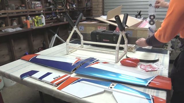 Pilot-RC Extra NG 67" - Unboxing смотреть онлайн