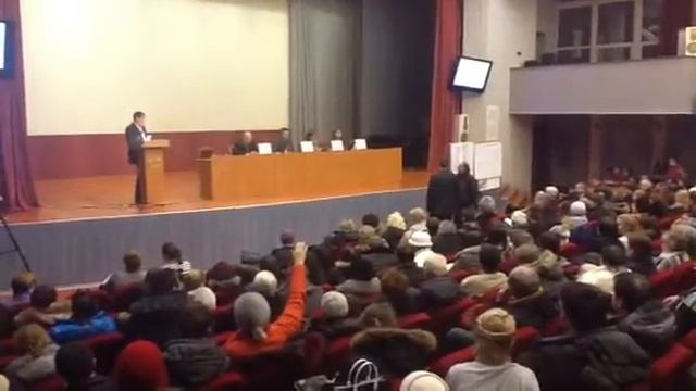 Один из жильцов смотреть онлайн