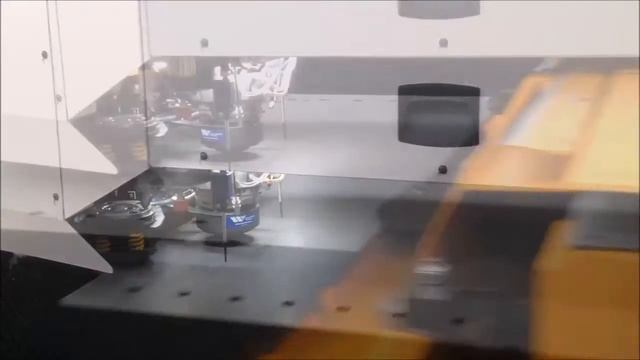 Пробивной пресс TP Omega в действии смотреть онлайн