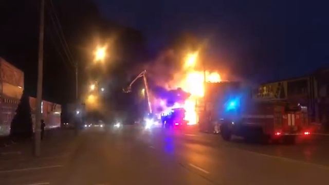 Пожар на складе в Ростове-2 смотреть онлайн