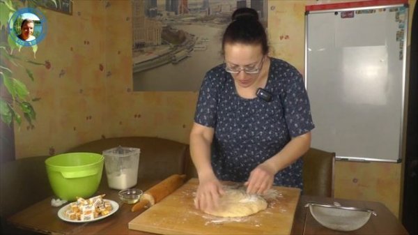 Пирог Семейка с конфетами