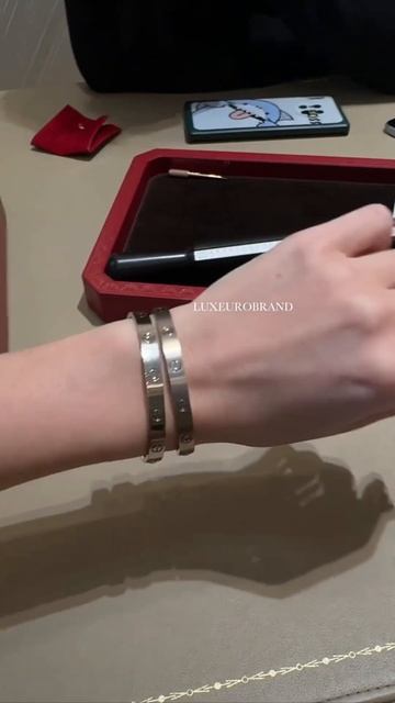 Матовый и глянцевый браслет CARTIER в сравнении! ☺️💎 #байер #покупки #шопинг #браслет #cartier смотреть онлайн