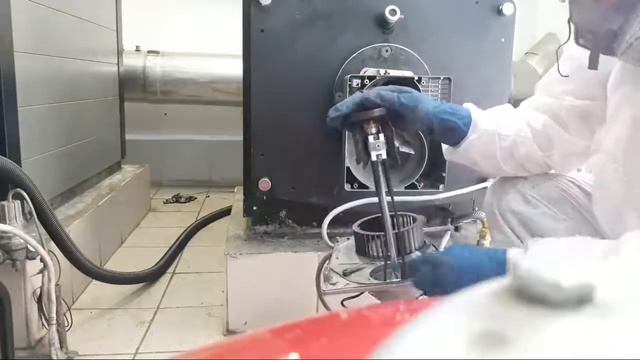 IMPIANTI TERMICI - Pulizia totale bruciatore смотреть онлайн