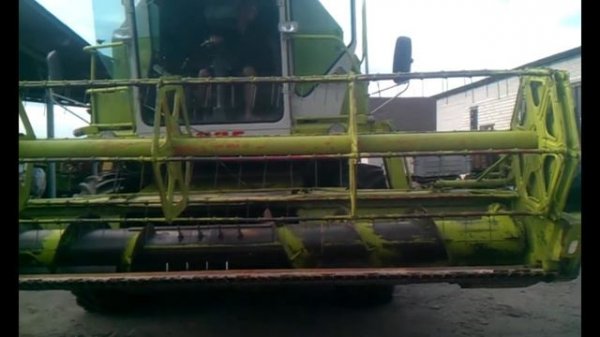 Снимаем рапсовый стол и проверяем комбайн КЛААС ДОМИНАТОР 106