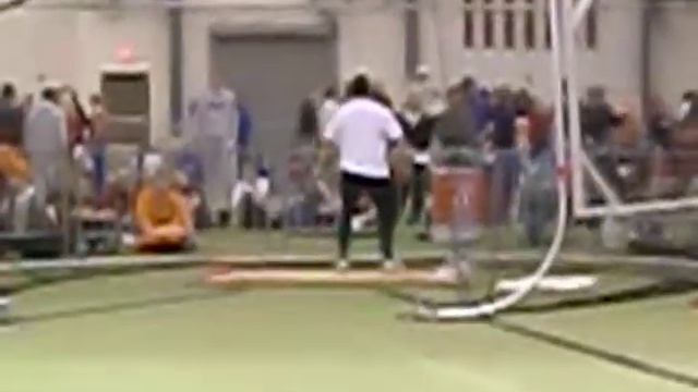 Jerome Bortoluzzi Weight Throw OU 2011 competition 1 смотреть онлайн