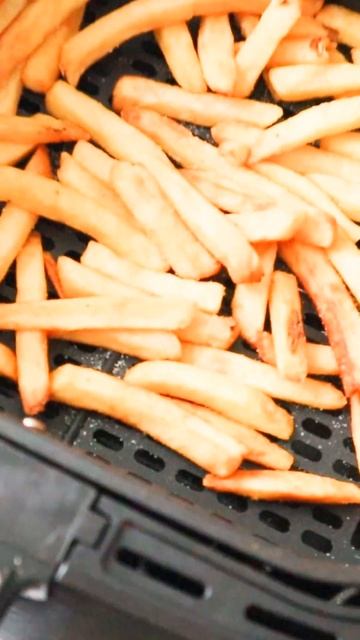 Air Fryer Frozen Steak Fries смотреть онлайн