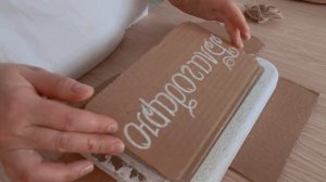 Картина из пластиковой крышки