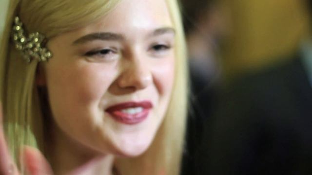 Elle Fanning at the TIFF Red Carpet Premiere of "Trumbo" смотреть онлайн