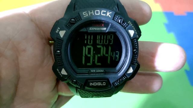 Timex Expedition Rugde Shock 100m H2O смотреть онлайн