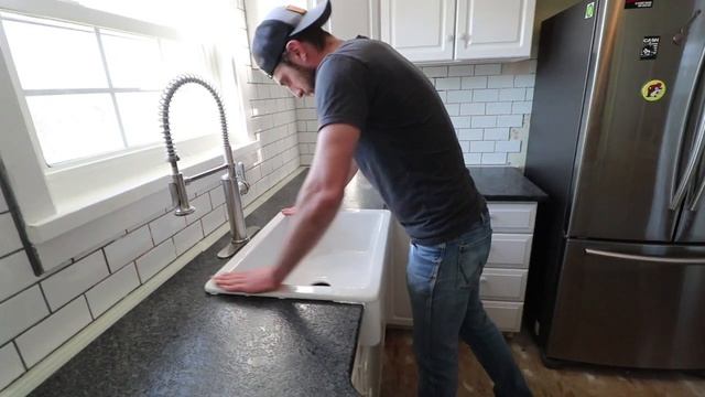 The Ikea HAVSEN Apron Front Sink: Unboxing, Installation And An Honest Review Of This Farmhouse Sin